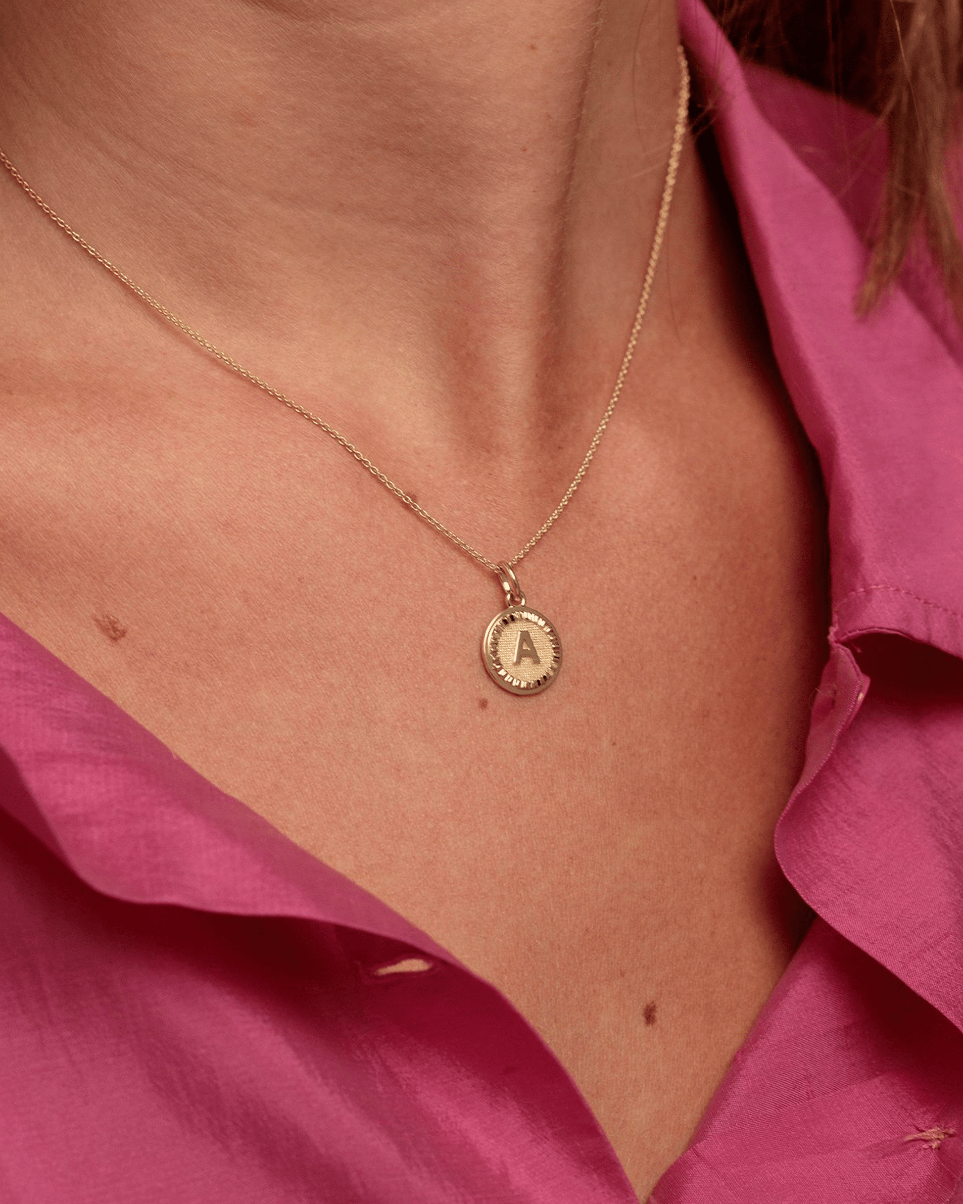 Initial Round Medallion - 18K Gold Vermeil Necklaces magal-dev
