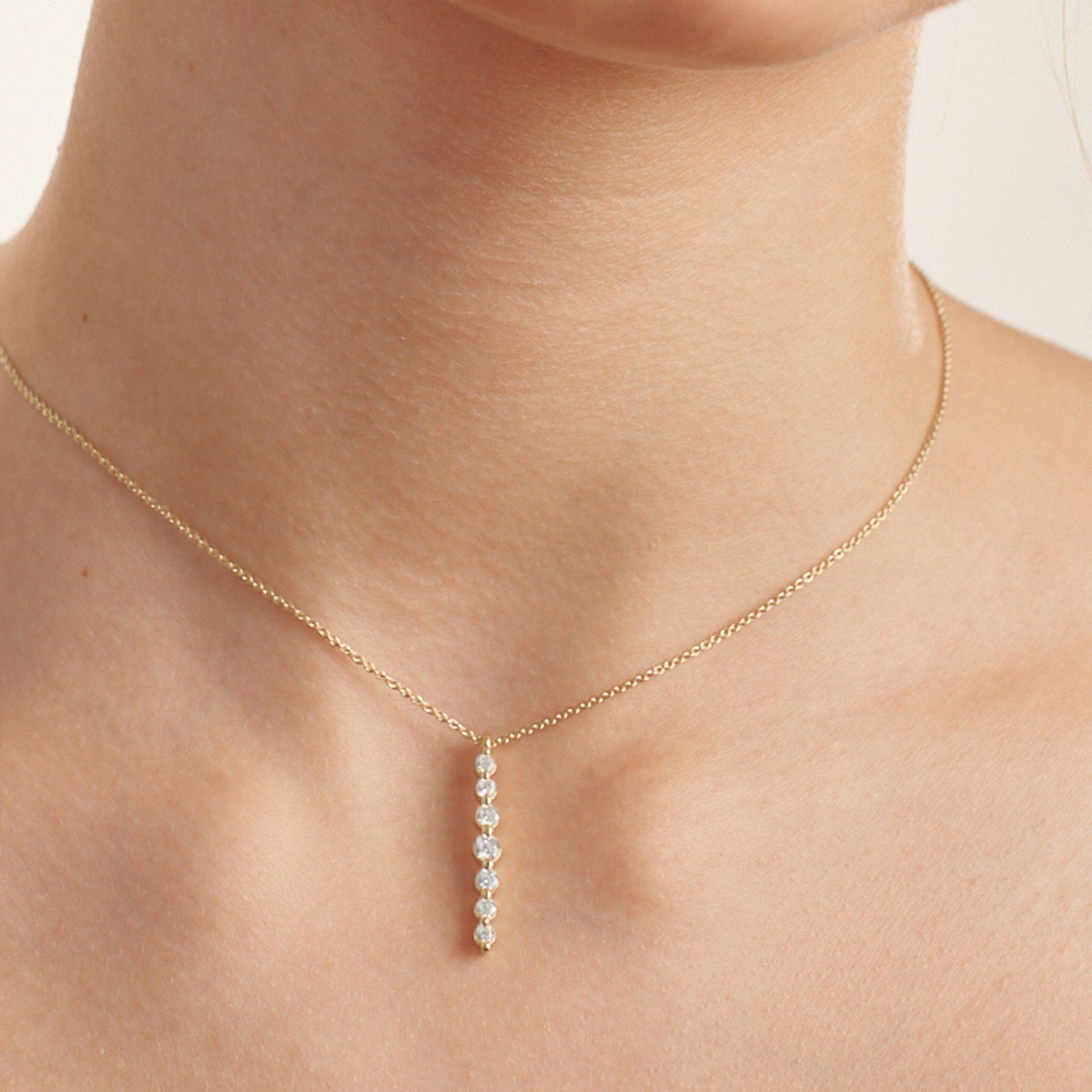 Vertical 7 Diamonds Bar Necklace - 14K White Gold Necklaces magal-dev